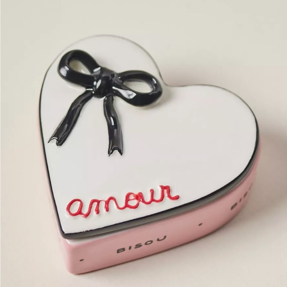 Anthropology Amour Heart-Shaped Ceramic trinket box.